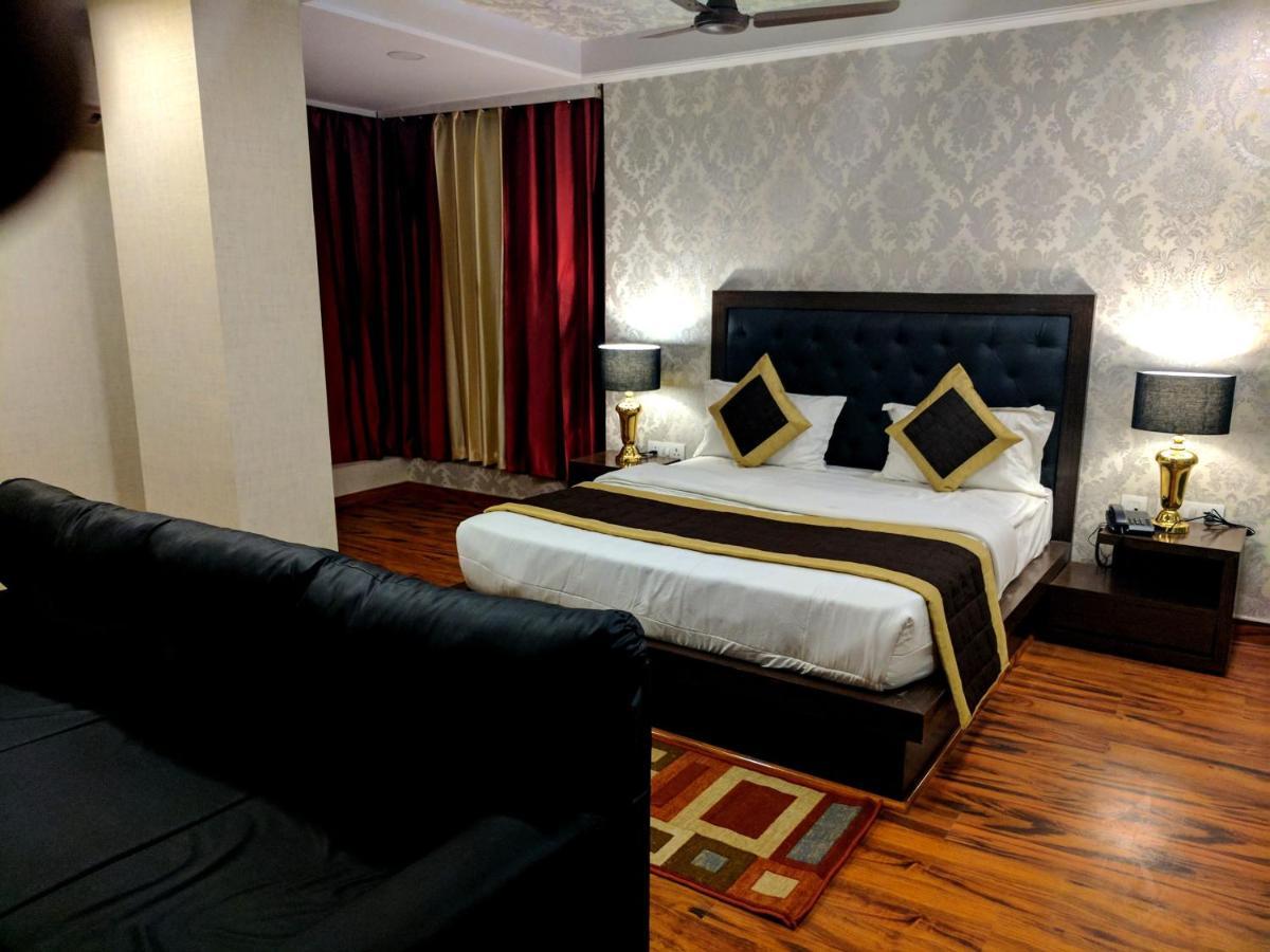 Hotel White Castle Noida Ngoại thất bức ảnh